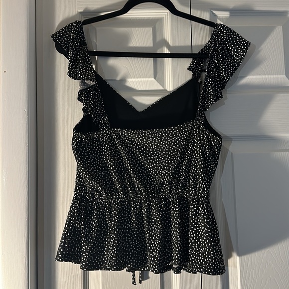 Lily White Blouse size L - Picture 3 of 4